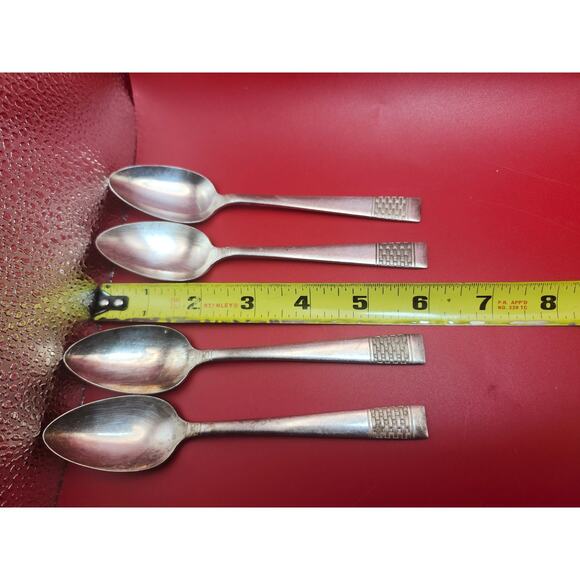 National Silver Co Calvalcade Teaspoons Set of 4 Silverplate 6" 1946 Vintage MCM - Picture 2 of 8
